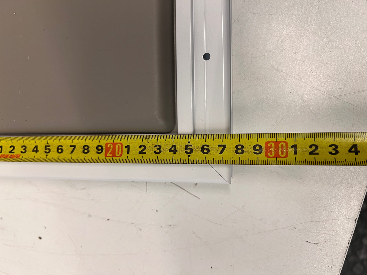 PetSafe Dog Flap with Closing Panel — Good Working Order – width measurement