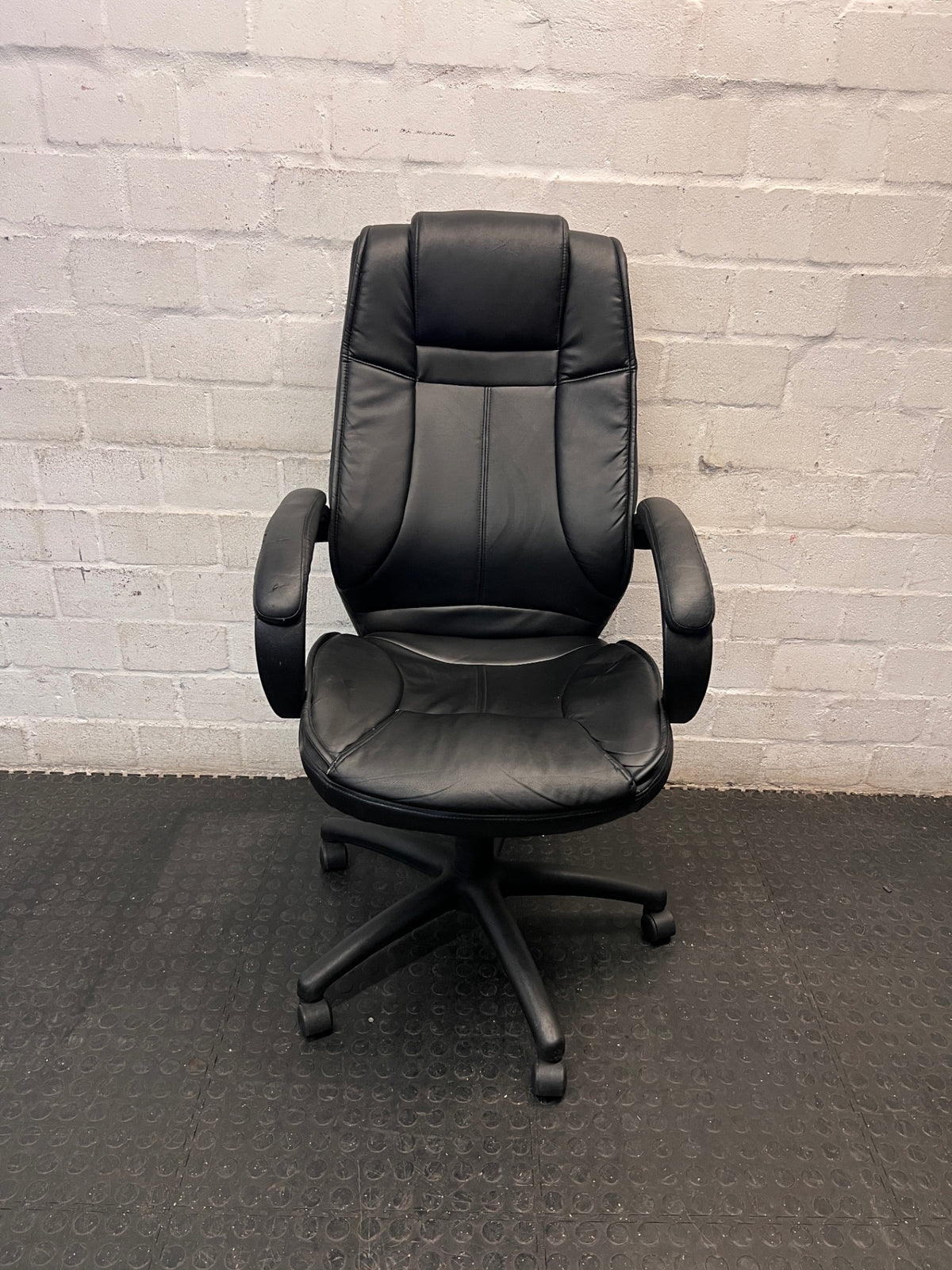 Black High-Back Executive Office Chair — Good Working Order – main front view