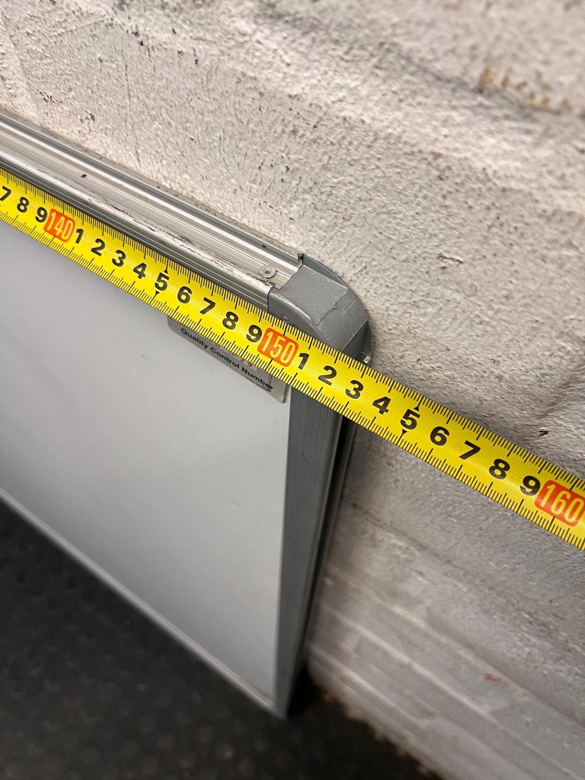Large Wall-Mounted Magnetic Whiteboard with Aluminium Frame – width measurement