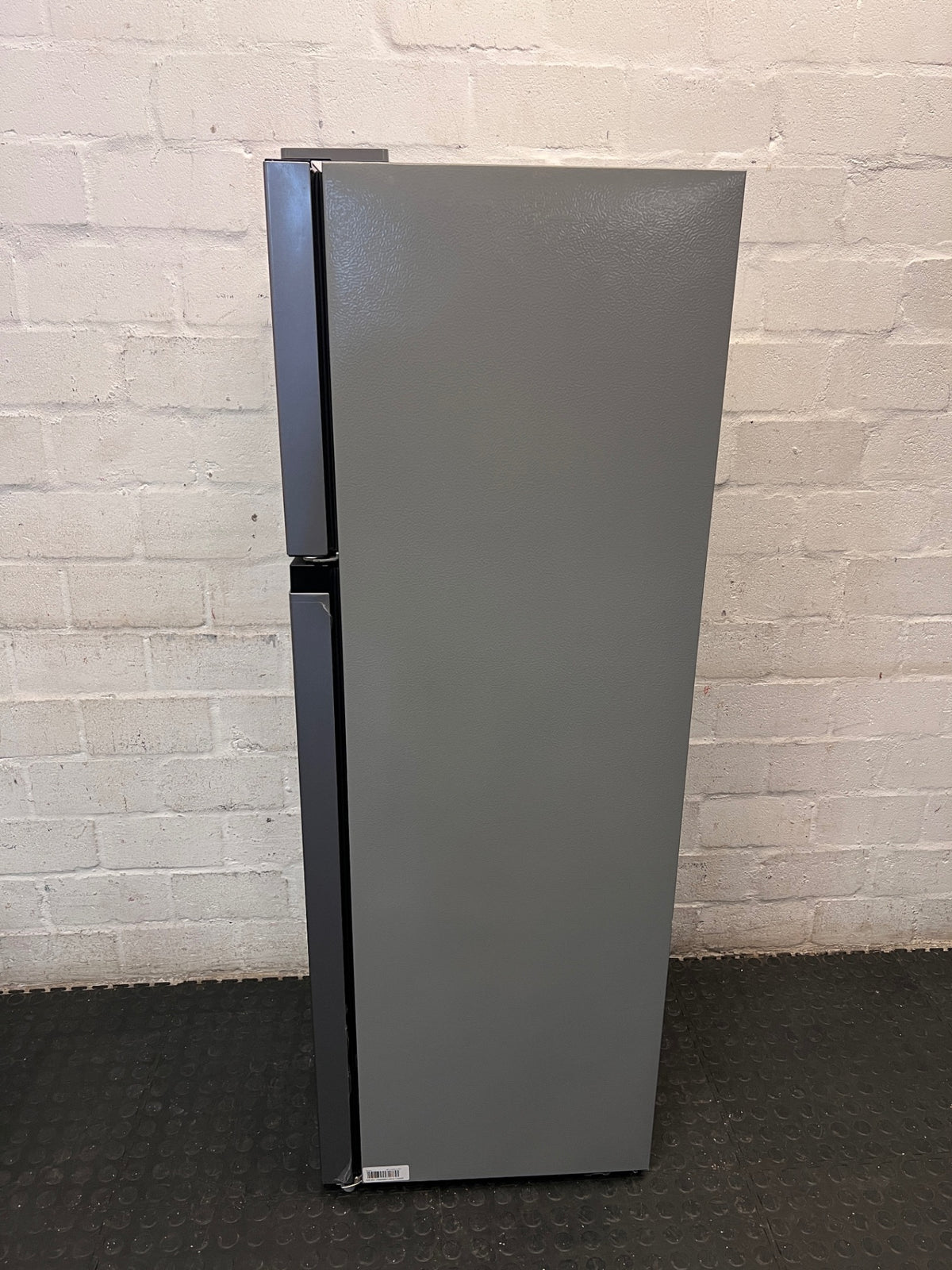 Silver Midea Fridge with Top Freezer — Good Working Order – top view