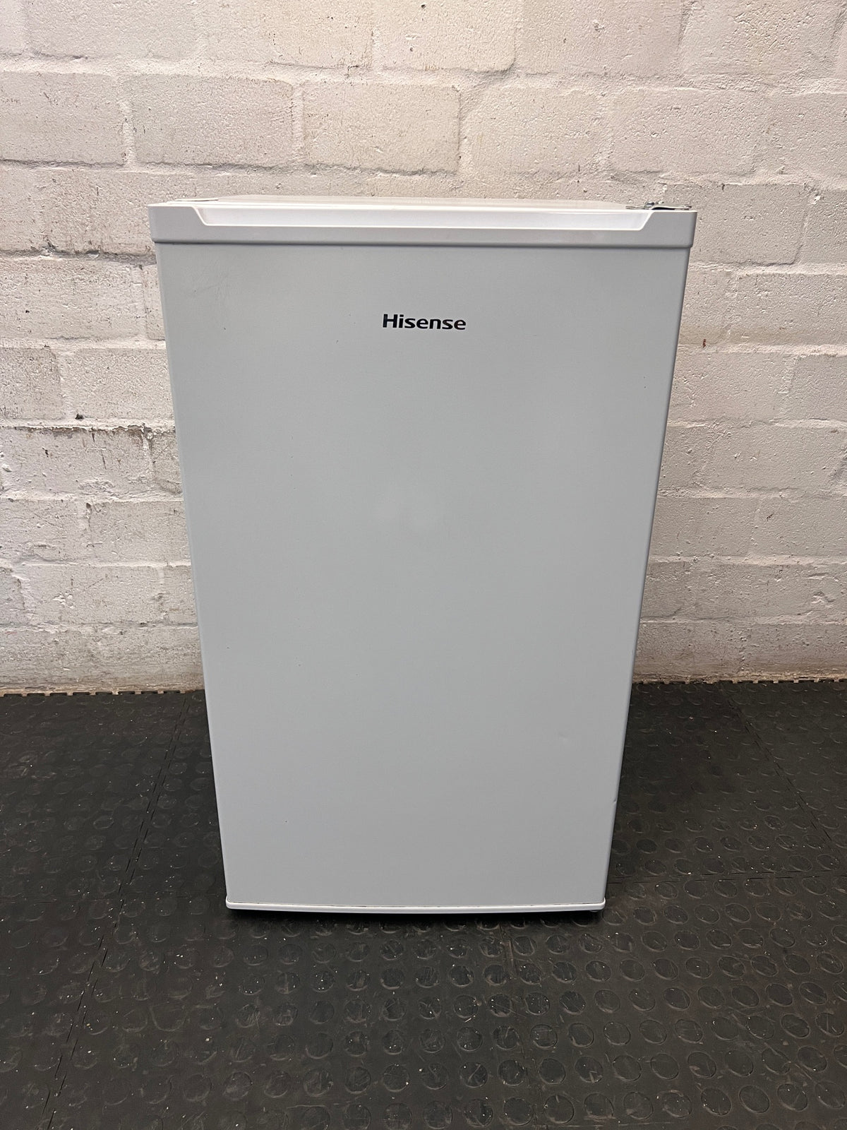 White Hisense Bar Fridge — Working Well with Missing Interior Shelf – main front view