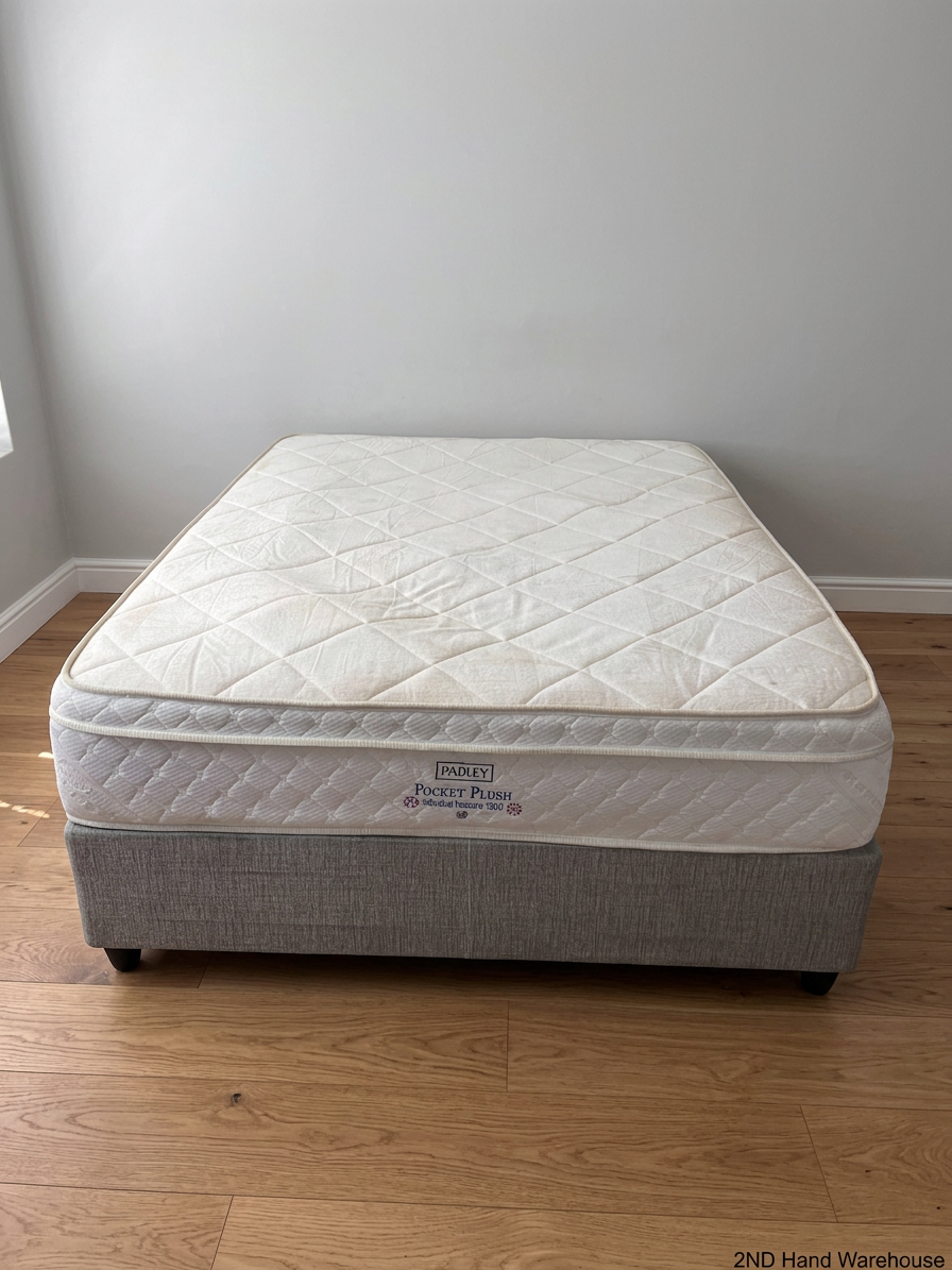 Padley Pocket Plush Queen Extra Length Base Set — Fair Used Condition with Visible Surface Wear – styled product image
