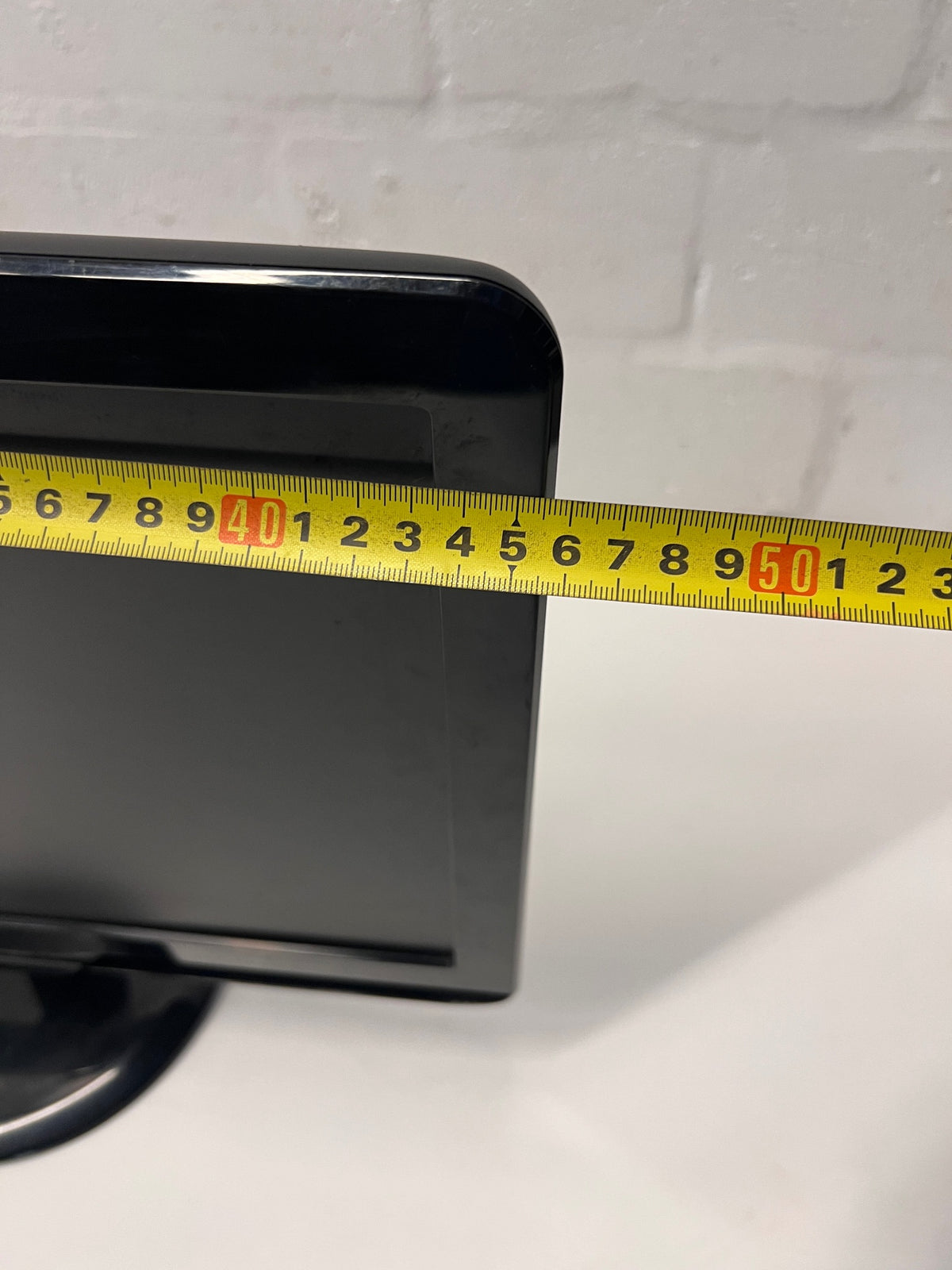 Philips 192E Widescreen Computer Monitor — Good Working Order – width measurement