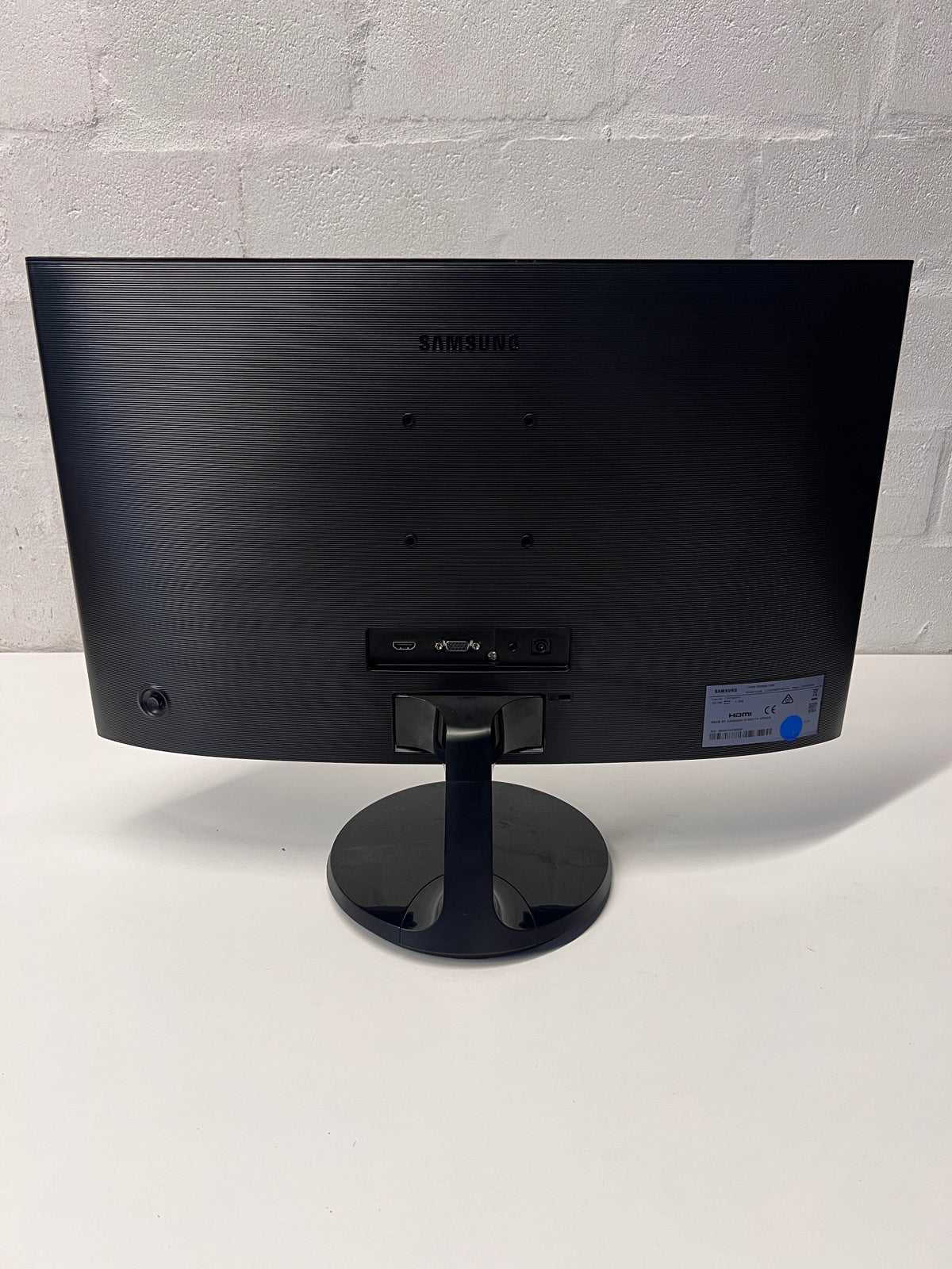 Samsung Curved Computer Monitor with Circular Stand — No Power Adapter Included – condition detail