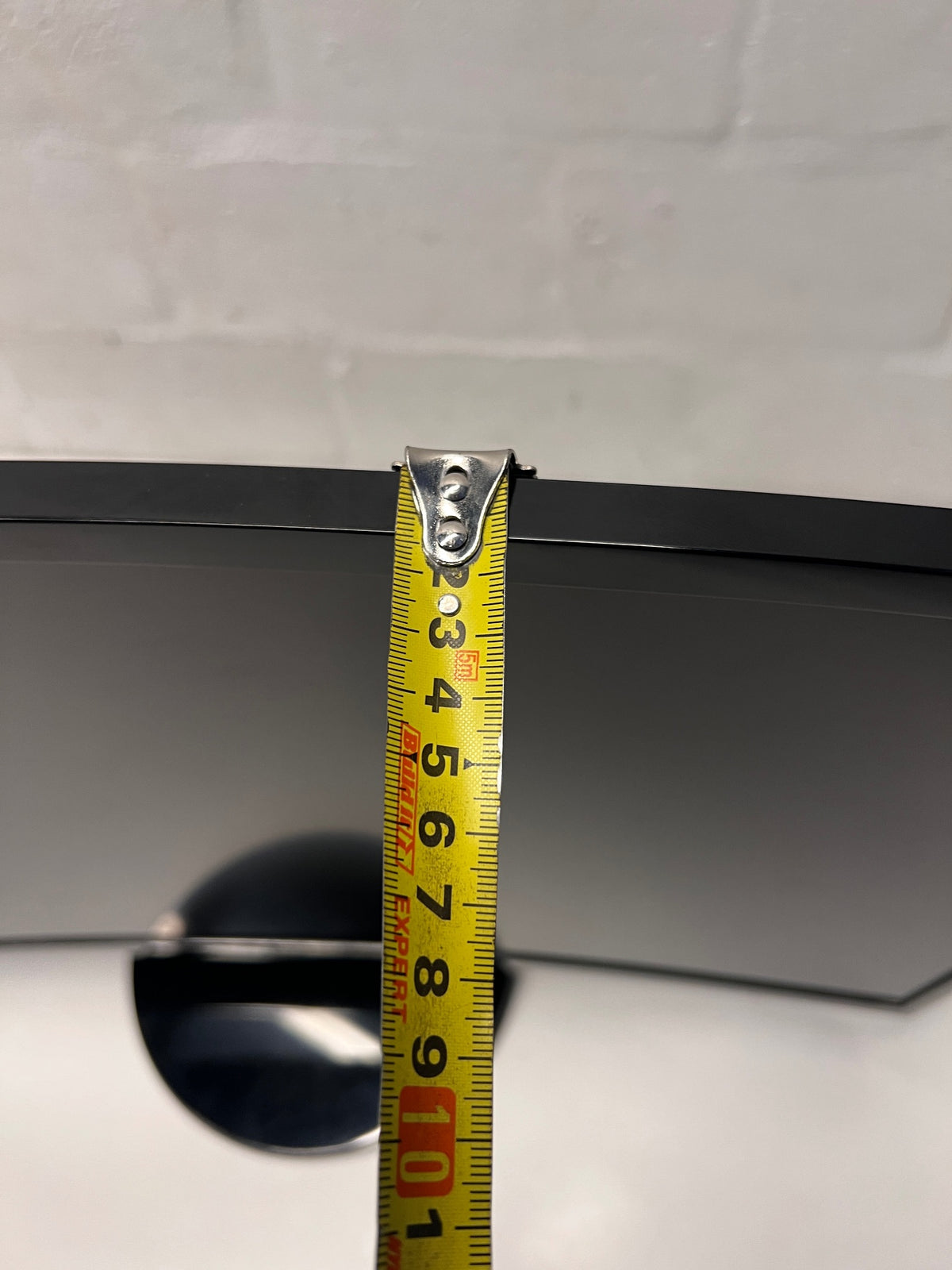 Samsung Curved Computer Monitor with Circular Stand — No Power Adapter Included – depth measurement