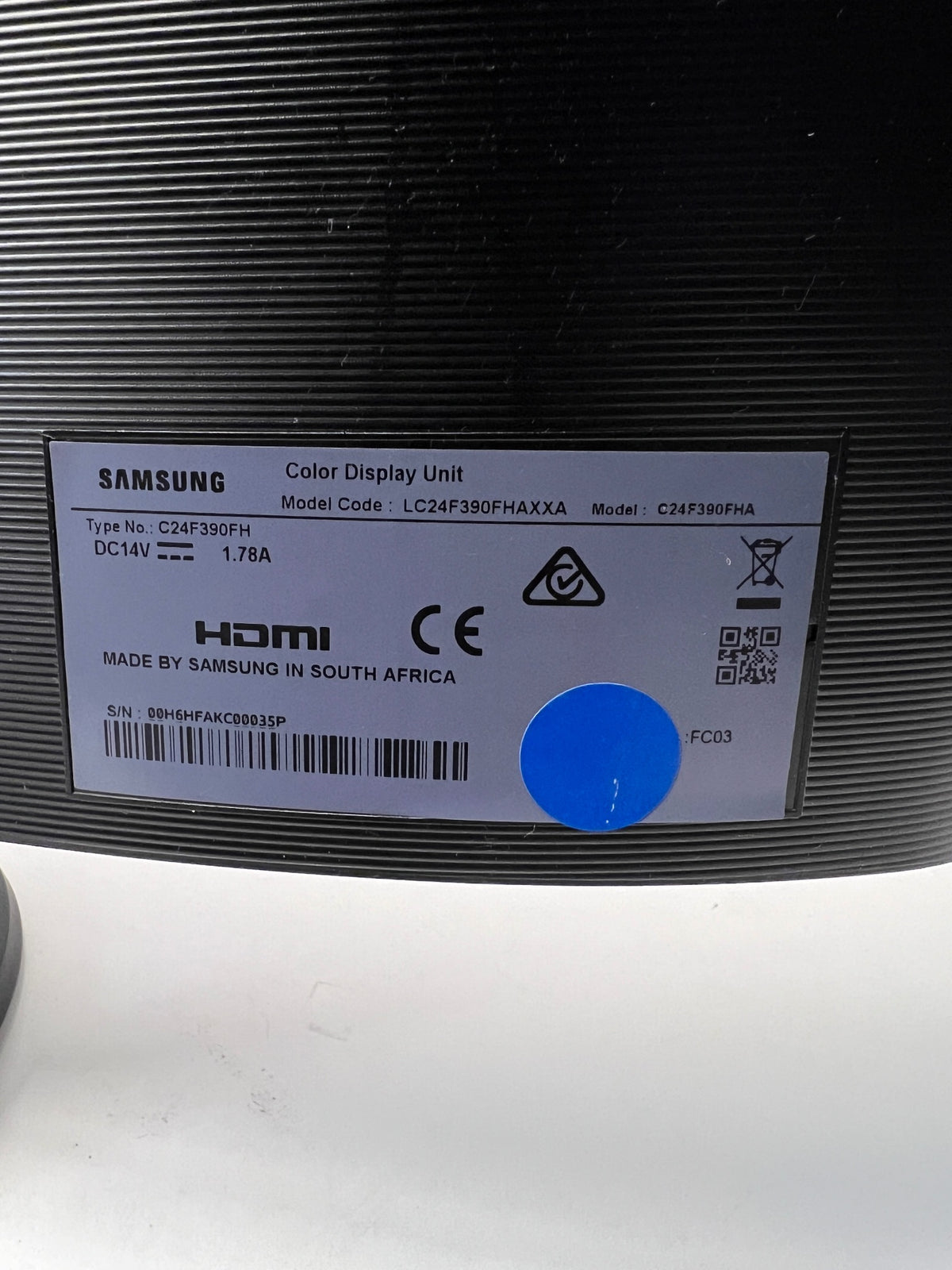 Samsung Curved Computer Monitor with Circular Stand — No Power Adapter Included – top view