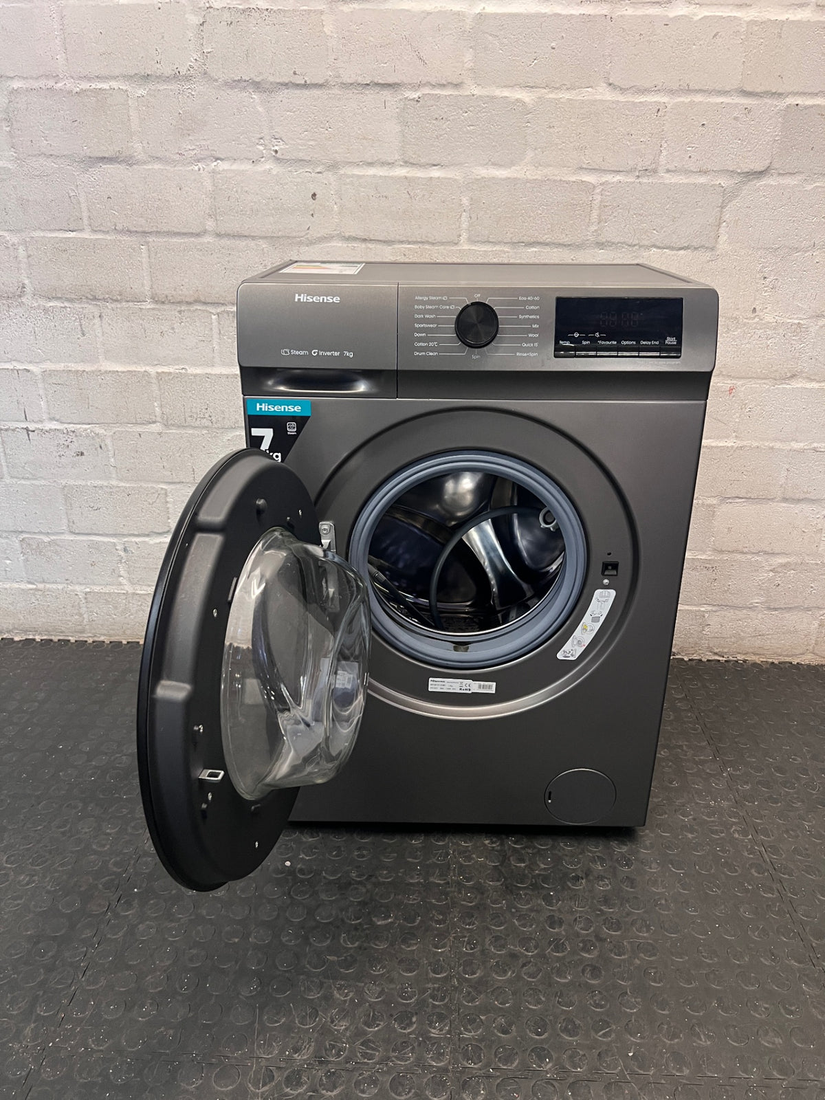Hisense 7kg Silver Front Loader Washing Machine — Good Working Order – side view
