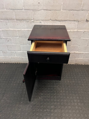 Dark Wood Bedside Table with Slatted Cupboard — Well-Maintained Condition – side view
