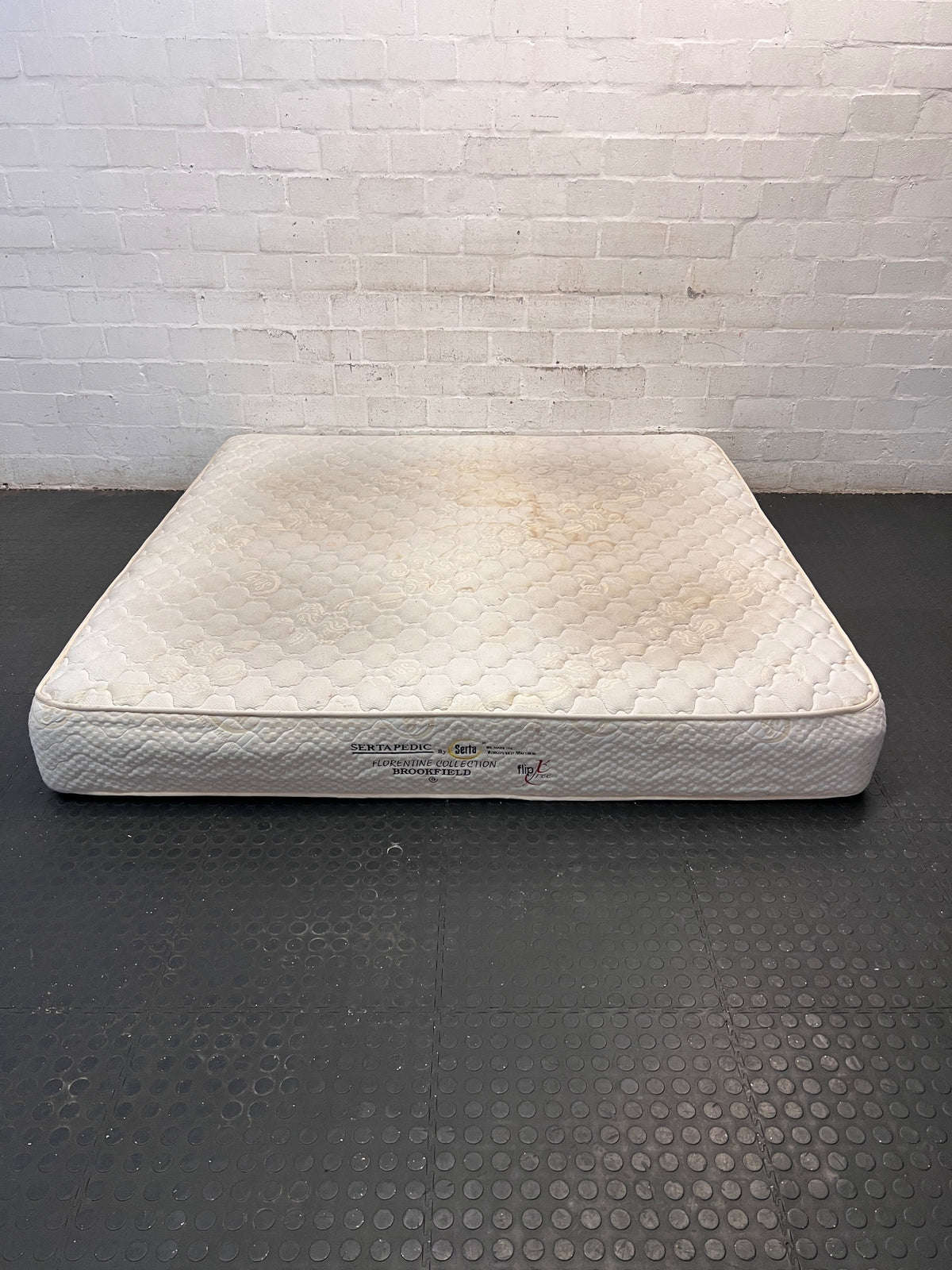 King Serta Sertapedic Brookfield Mattress — Marks and Surface Discolouration – main front view