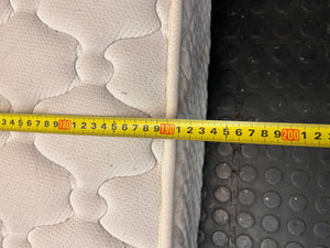 King Serta Sertapedic Brookfield Mattress — Marks and Surface Discolouration – width measurement
