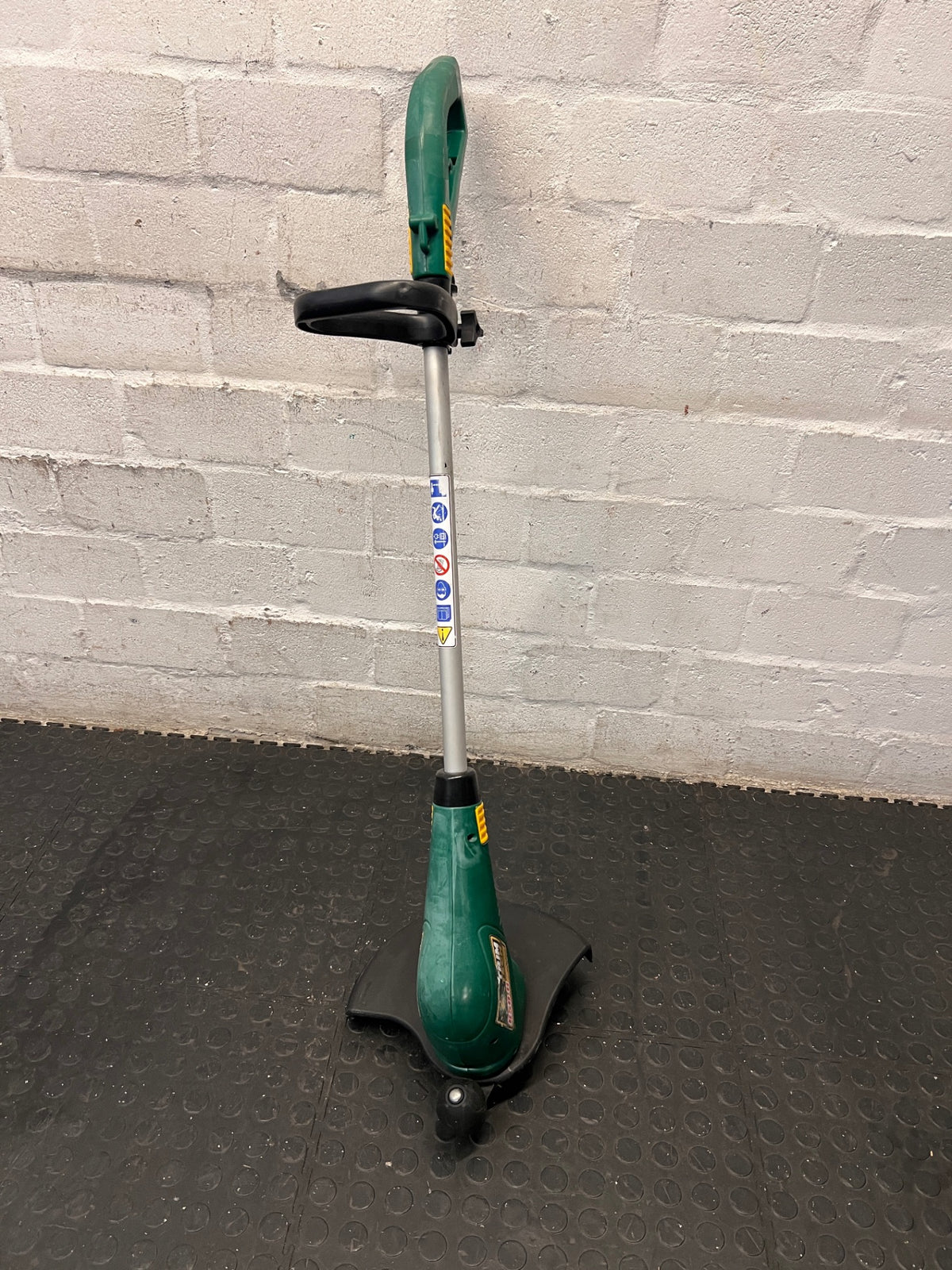 Electric Garden Grass Trimmer – main front view