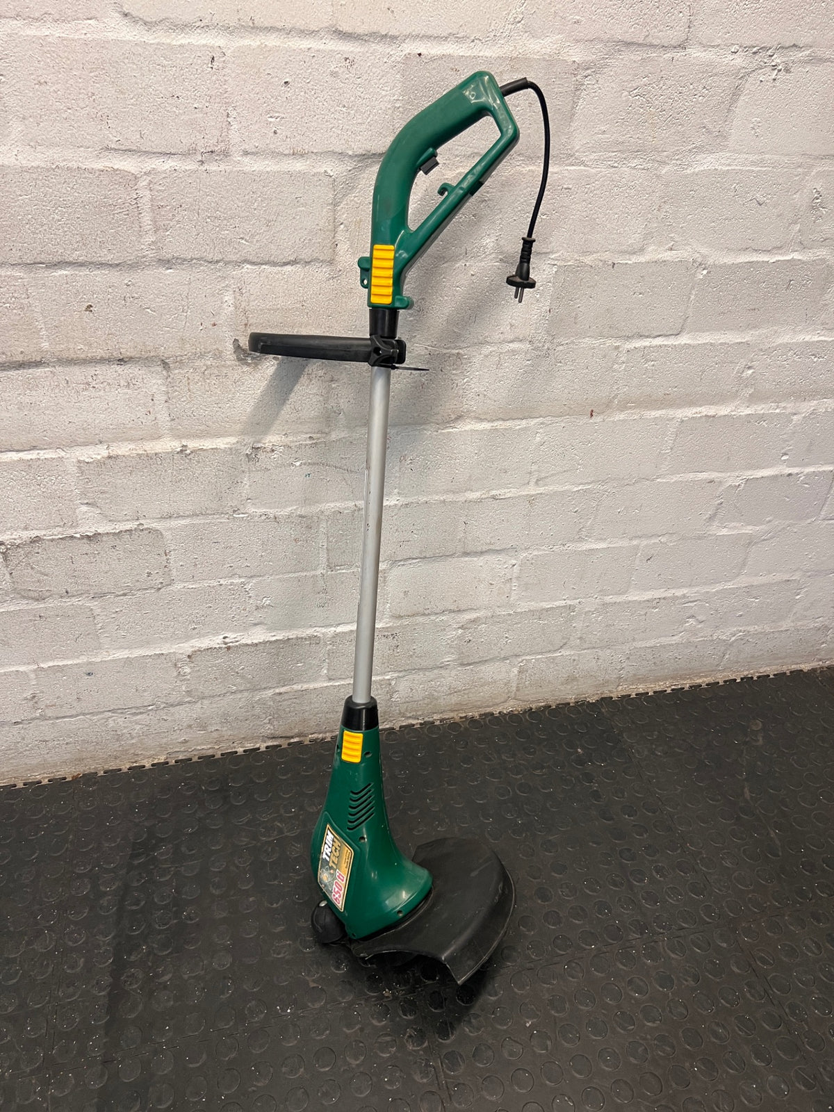 Electric Garden Grass Trimmer – side view