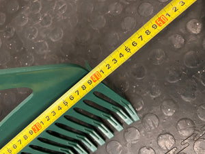 Plastic Leaf Rake with Long Yellow Handle – depth measurement