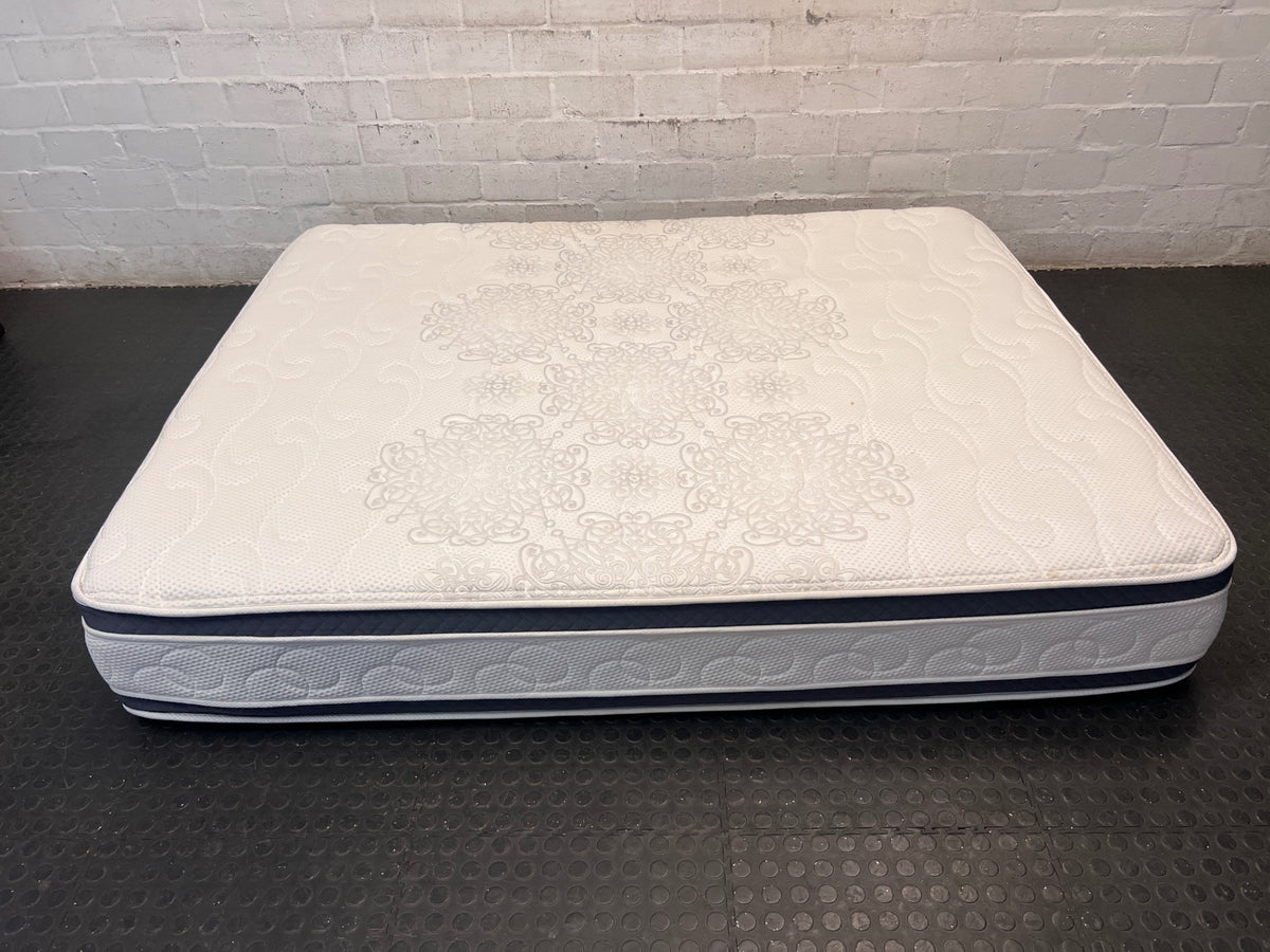 Therapedic Royal Collection Queen Size Mattress — Great Condition Mattress Only – side view