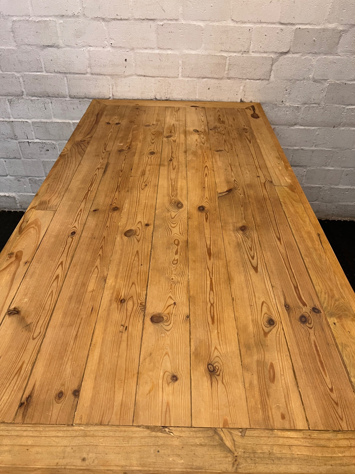 Classic Rectangular Wooden Dining Table (1.8m) — Good Condition – condition detail