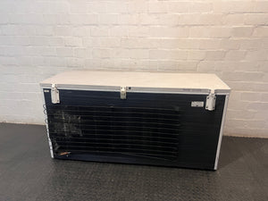 KIC 600L Large White Chest Freezer — Unit Not Reaching Freezing Temperature; Cosmetic Scuffs – back view