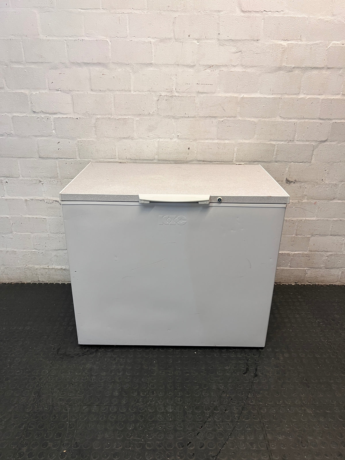 KIC White Chest Freezer with Grey Lid — Not Reaching Freezing Temperatures; Minor Cosmetic Damage – main front view