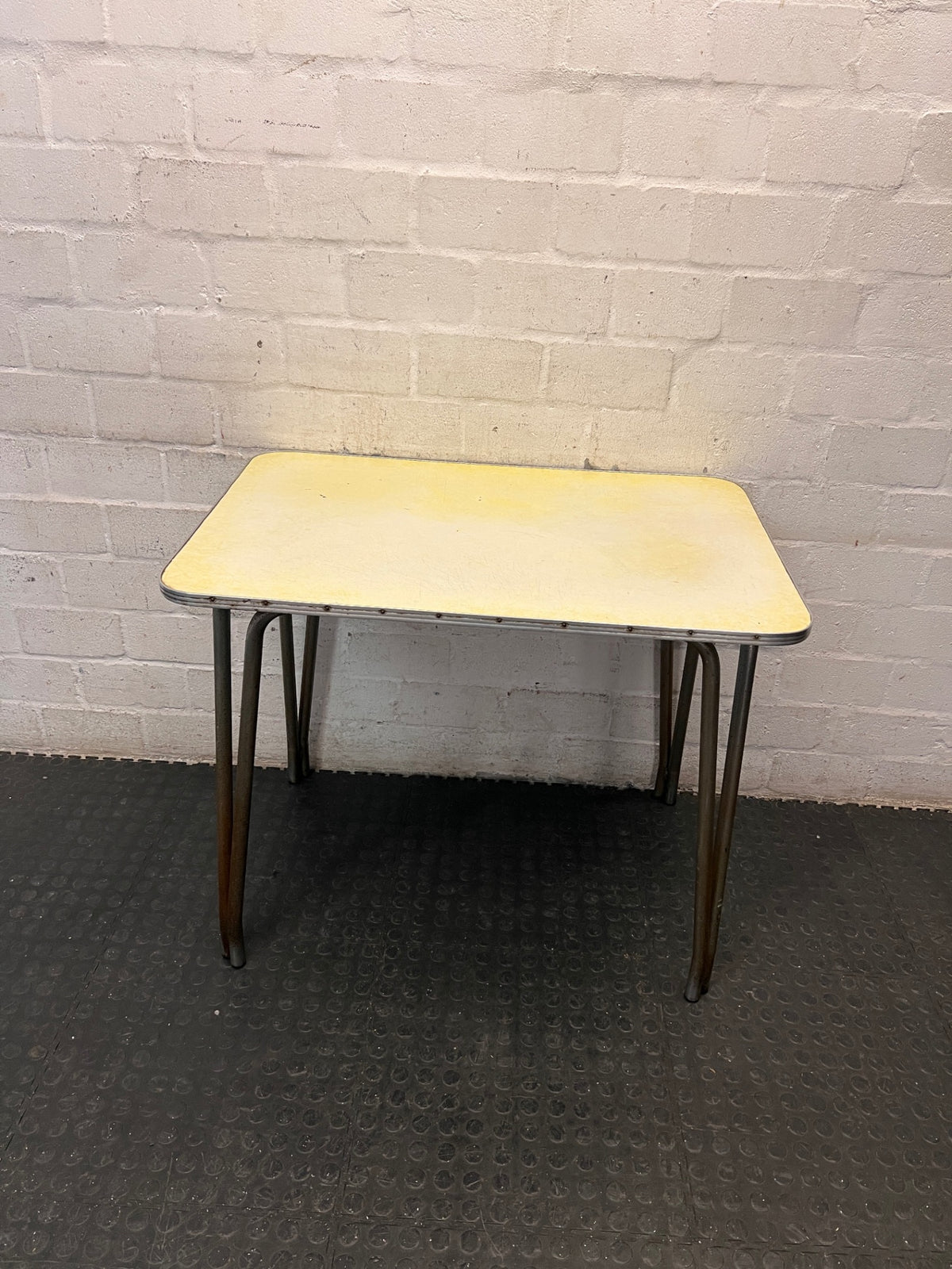 Vintage Formica Dining Table with Metal Legs — Well Used Formica Table – main front view
