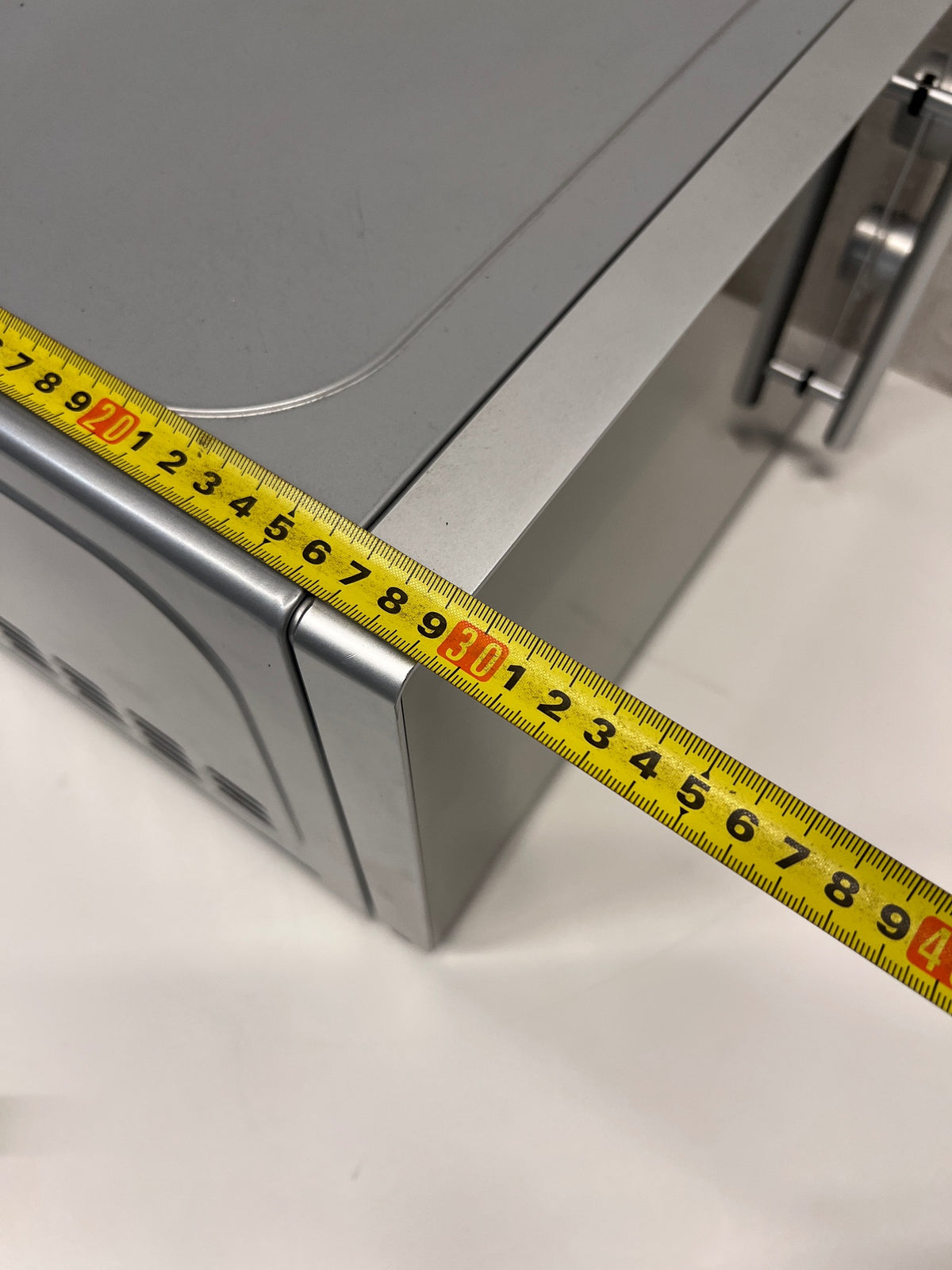 Russell Hobbs Silver Mirror Finish Microwave — Good Working Order – depth measurement