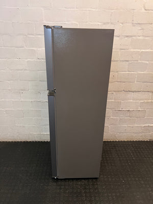 Hisense Silver Top-Mount Fridge-Freezer — Good Working Order – condition detail