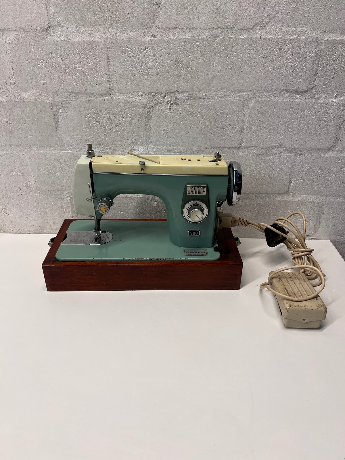 Vintage Janome 366 Sewing Machine with Wood Base — Good Working Order – main front view