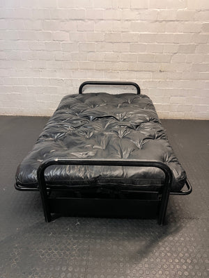 Black Metal Frame Tufted Sleeper Couch – condition detail