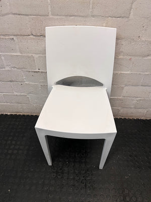 Contempary White Moulded Plastic Chair — Good Working Order – top view