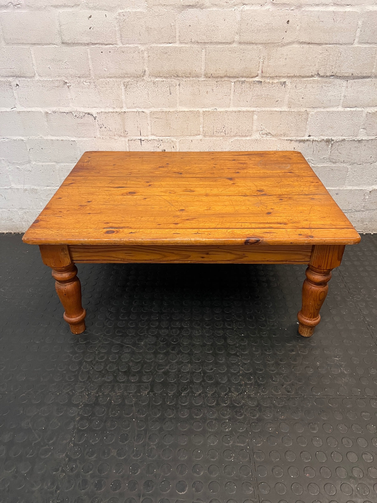Rustic Wooden Coffee Table with Turned Legs — Surface Scratches and Water Stain on Top – condition detail