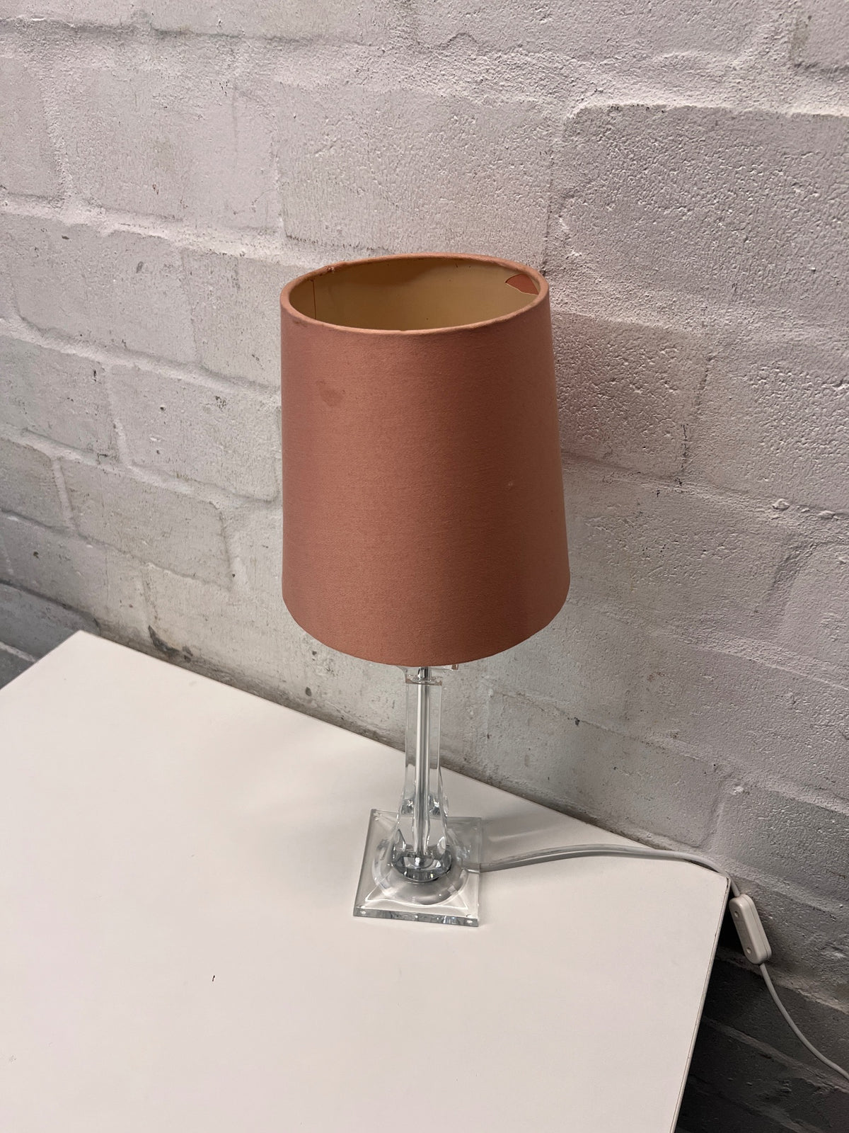 Tapered Acrylic Pedestal Table Lamp with Rust Shade – side view