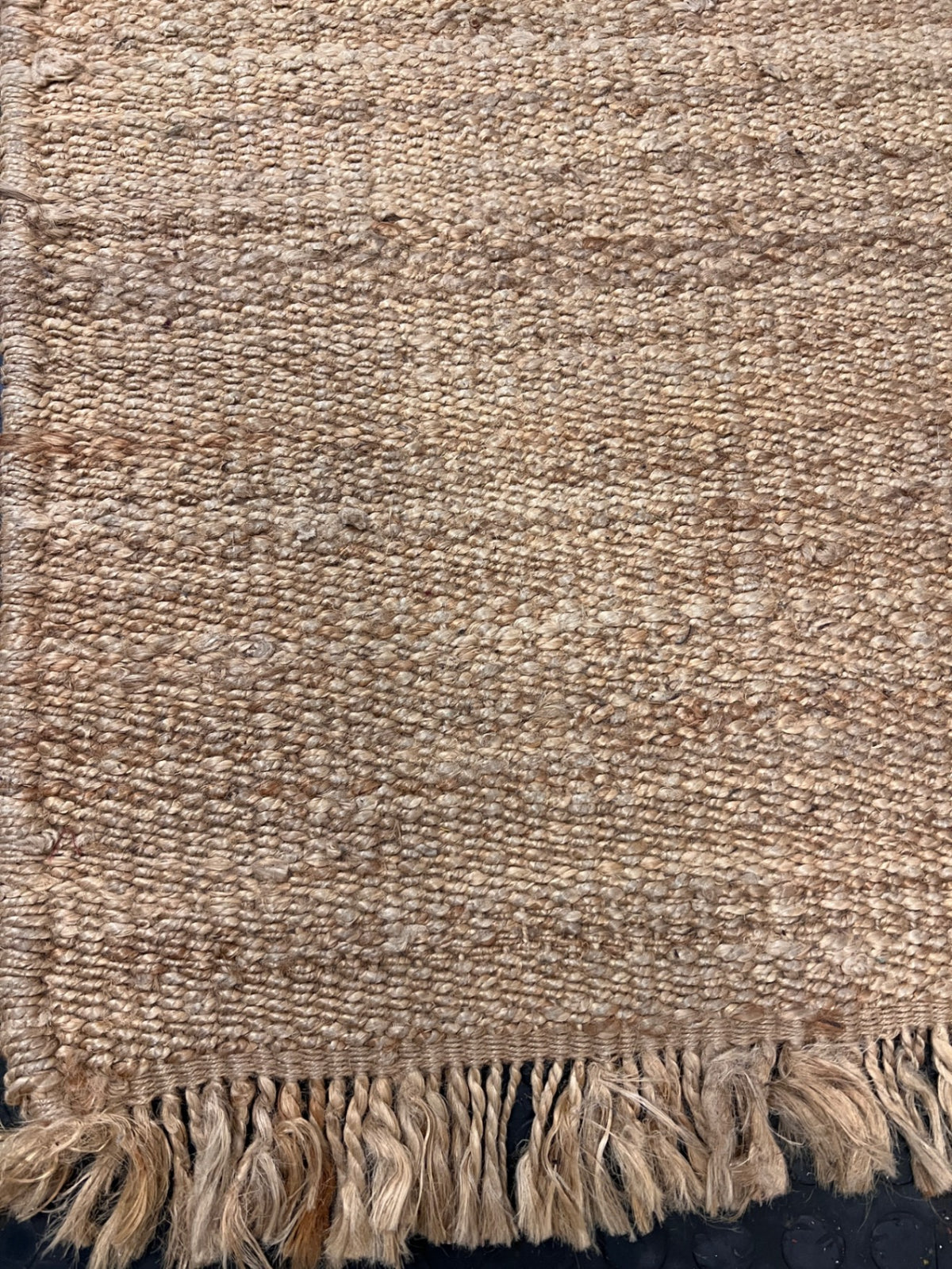 Natural Woven Coir Rug with Fringed Edges — Fair Used Condition – condition detail