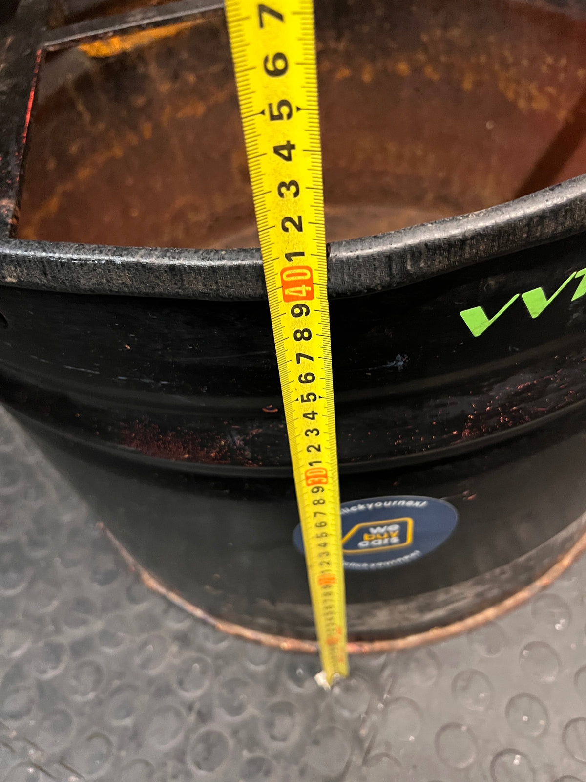 Industrial Repurposed Metal Oil Drum Chair – depth measurement