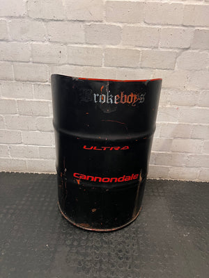 Upcycled Metal Oil Drum Cannondale Chair – condition detail