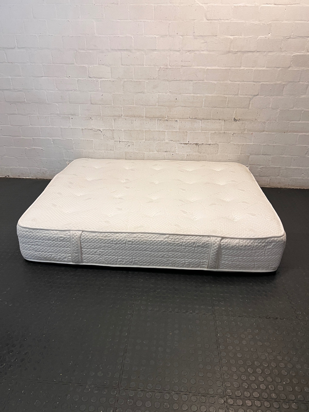 Forty Winks Sleepsaver Queen Mattress — Fair Condition with Visible Wear – top view