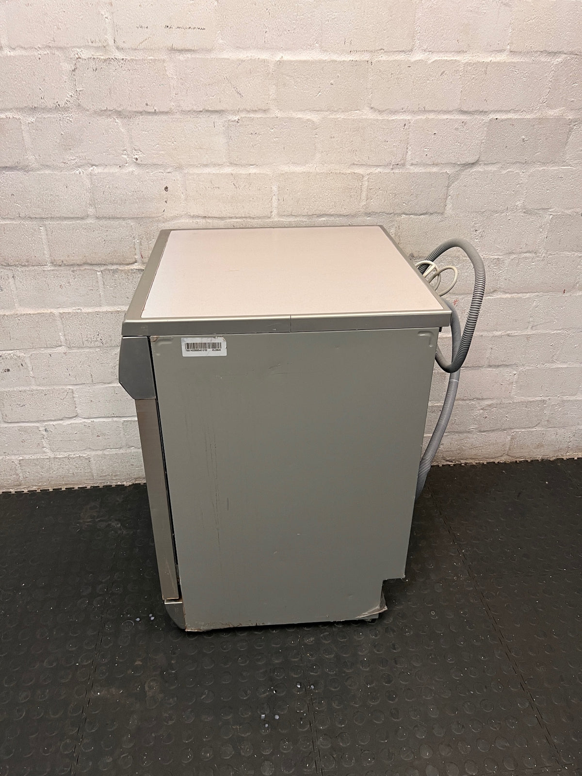 Silver LG Intello Freestanding Dishwasher — Non-Functional with Error Sound – condition detail