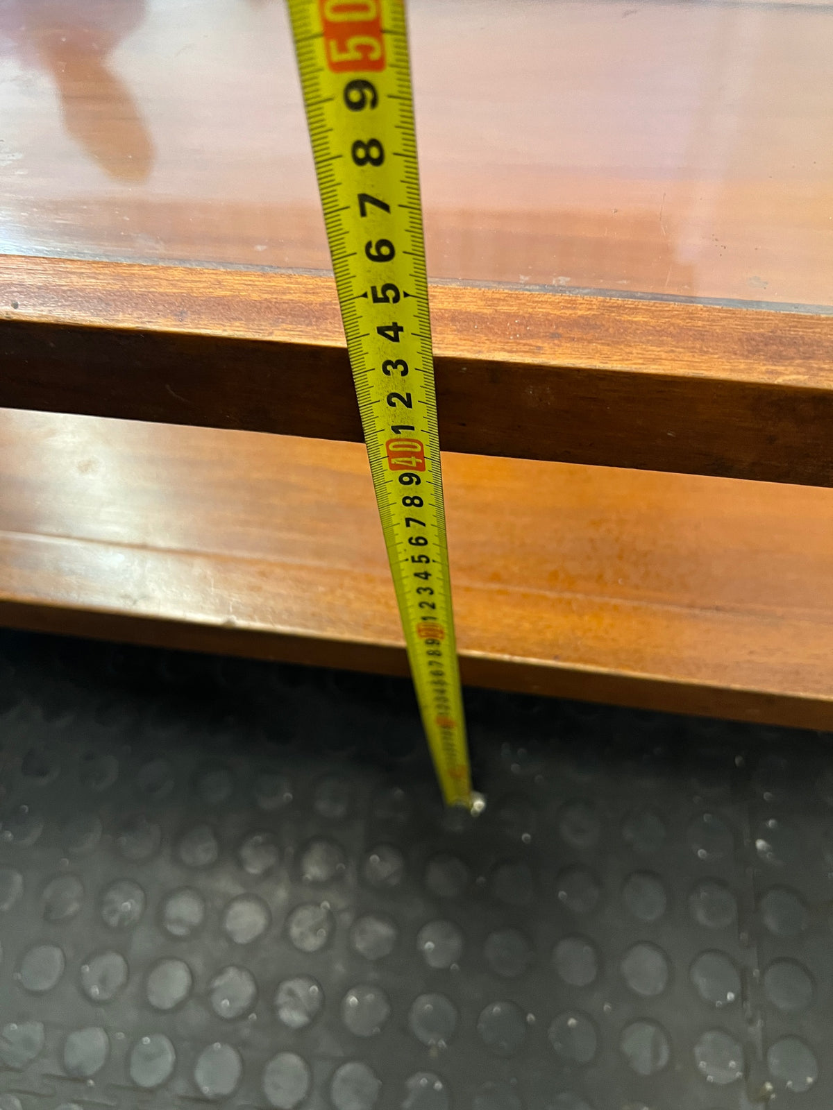 Mid-Century Style Wooden Coffee Table with Glass Top – height measurement