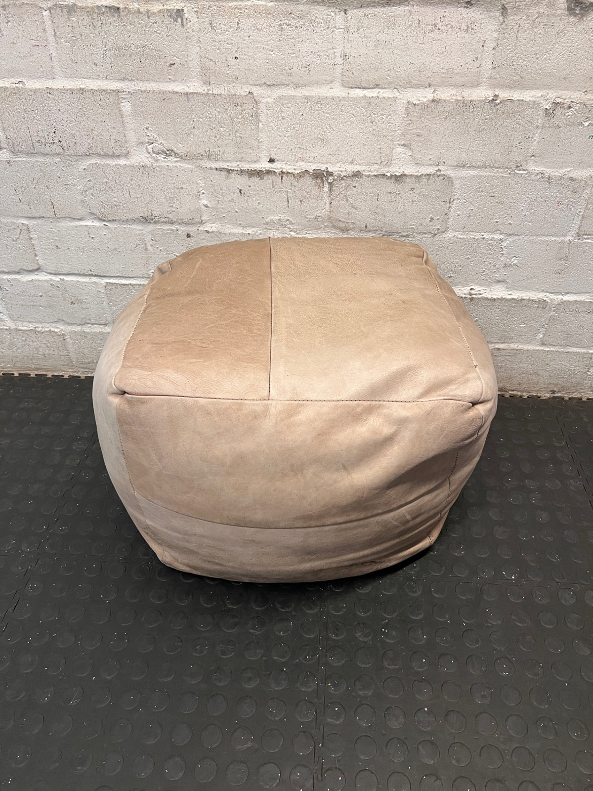 Natural Square Leather Ottoman – condition detail