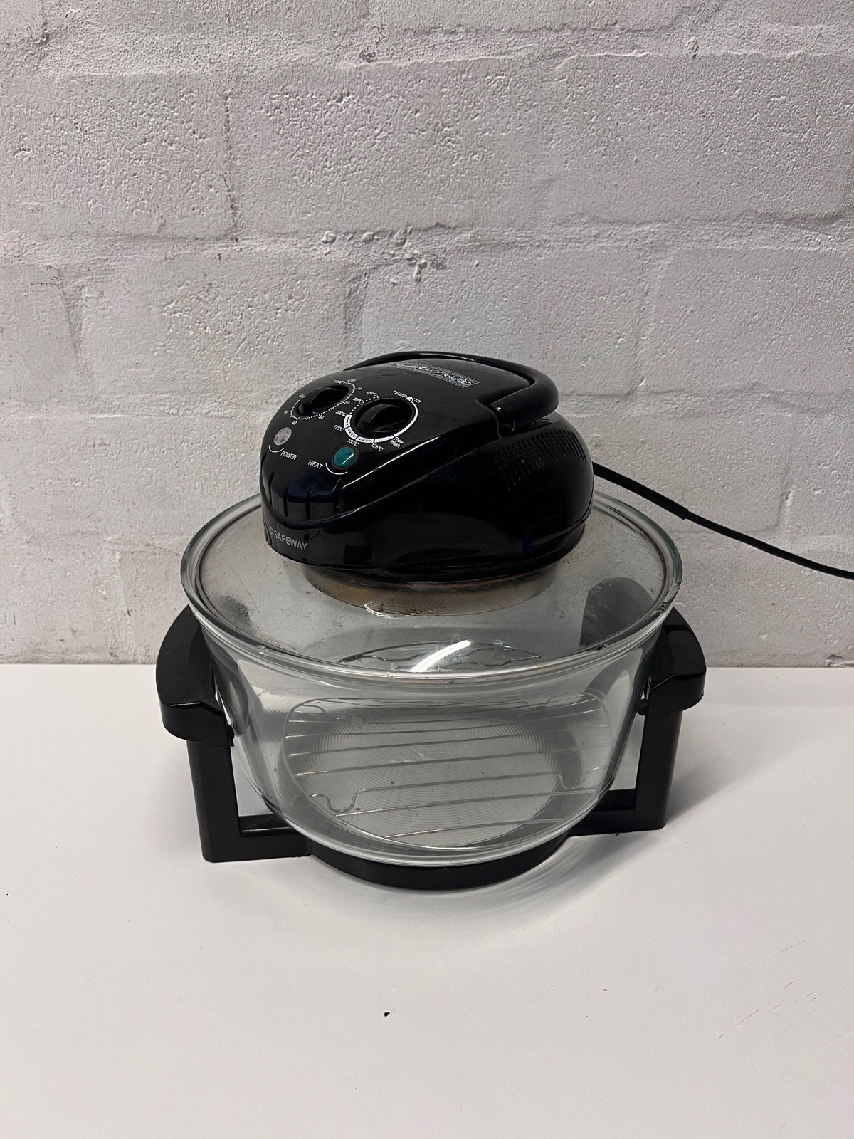 Safeway Halogen Convection Oven with Glass Bowl — Internal Light Not Working – main front view
