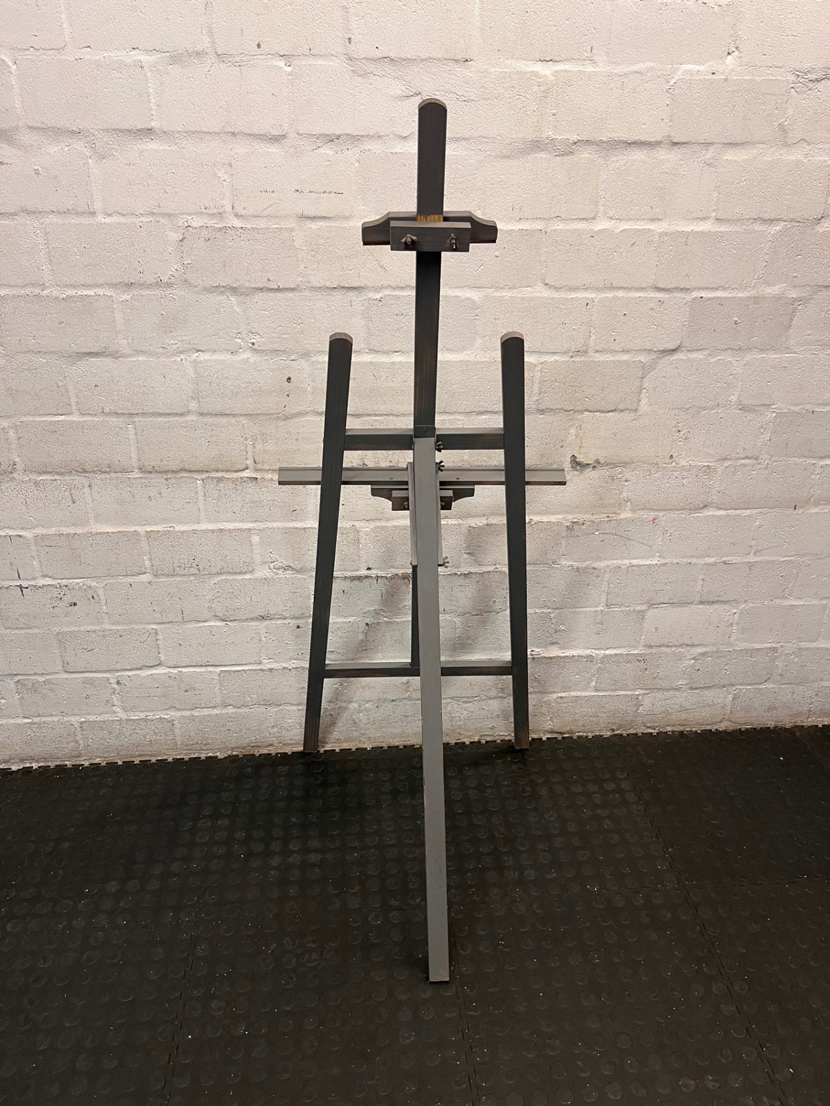 Grey Wooden Artist Display Easel — Well Used Finish – condition detail