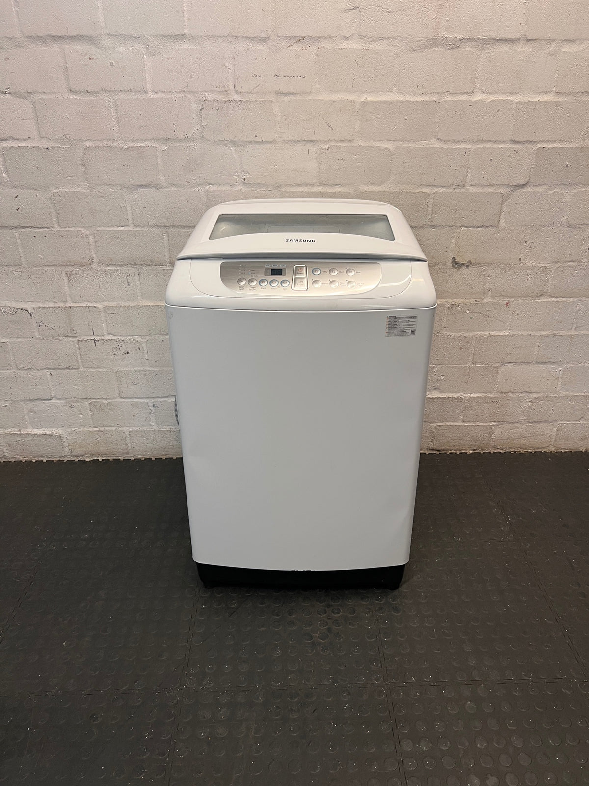 Samsung White Top Loader Washing Machine — Good Working Order – main front view