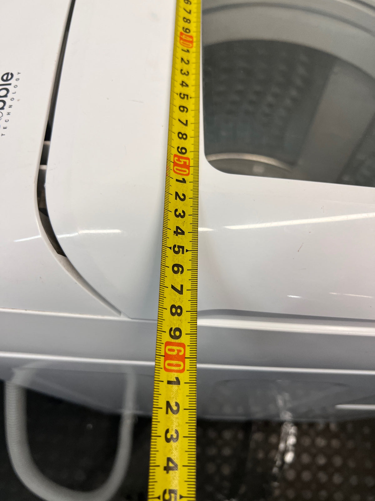 Samsung White Top Loader Washing Machine — Good Working Order – width measurement