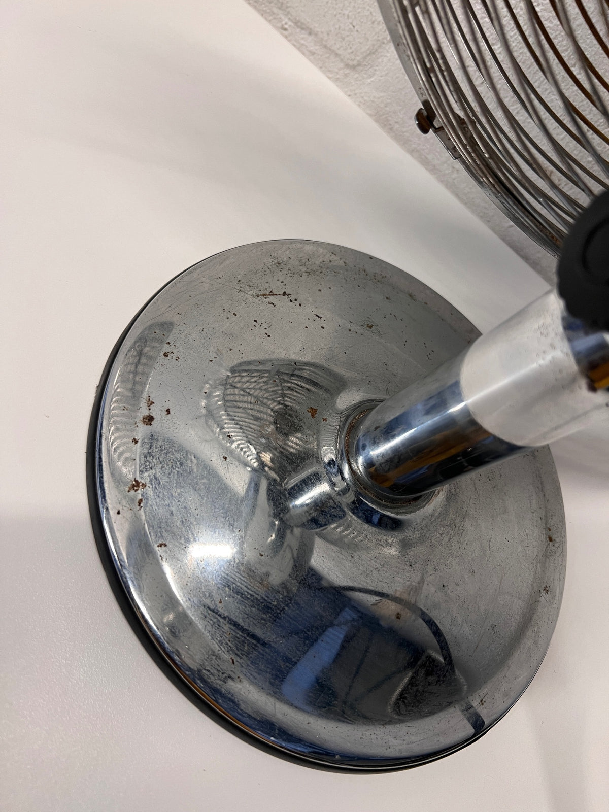 Kambrook Silver Metal Desk Fan — Good Working Order with Surface Rust – back view