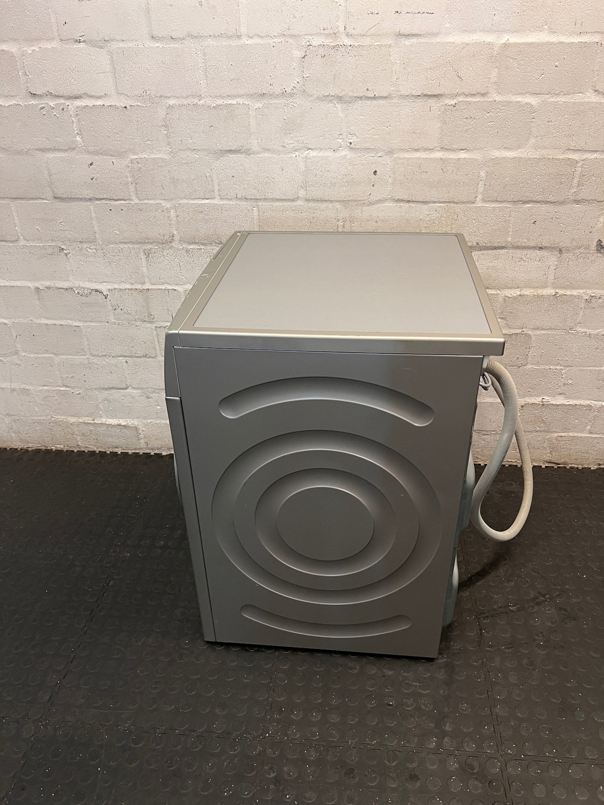 Bosch Serie 4 Silver Front-Loader Washing Machine — Good Working Order – condition detail