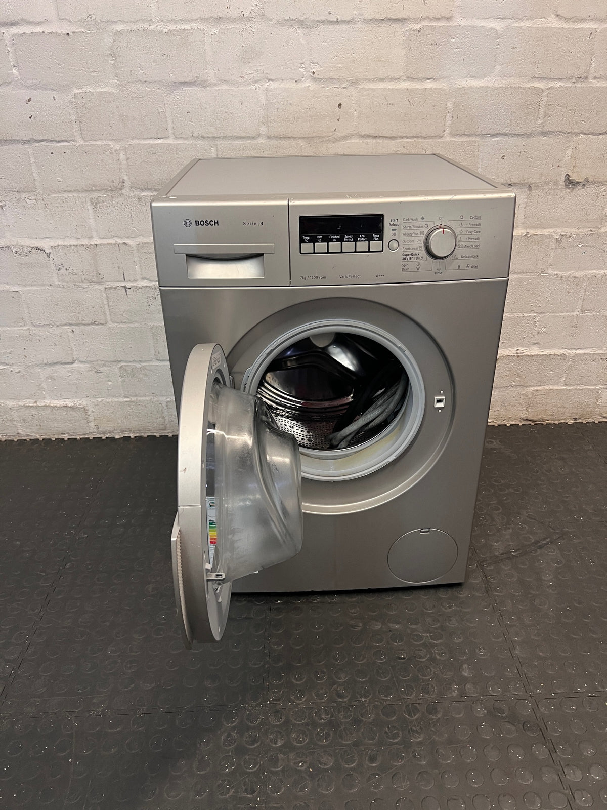 Bosch Serie 4 Silver Front-Loader Washing Machine — Good Working Order – side view