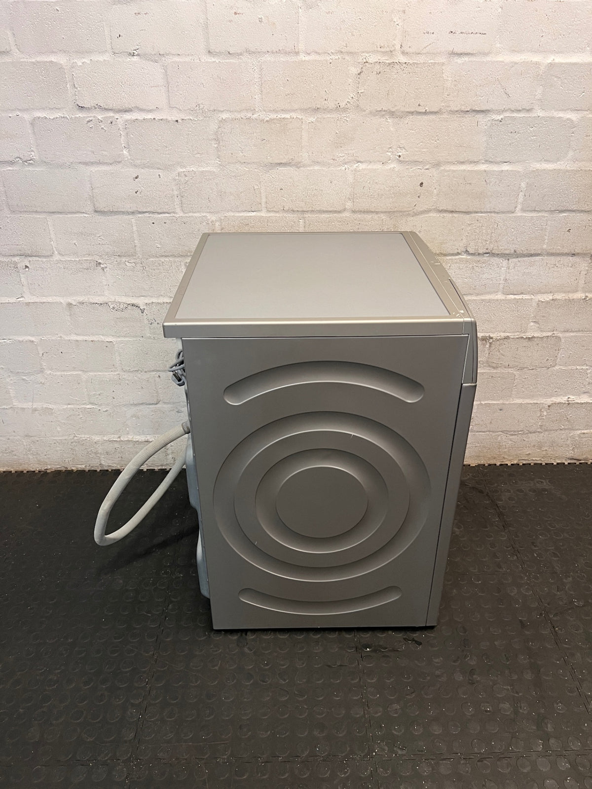 Bosch Serie 4 Silver Front-Loader Washing Machine — Good Working Order – top view