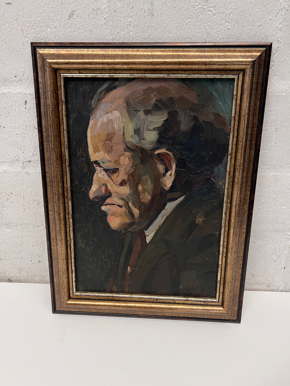 Framed Portrait Oil Painting of a Gentleman — Good Working Order – main front view