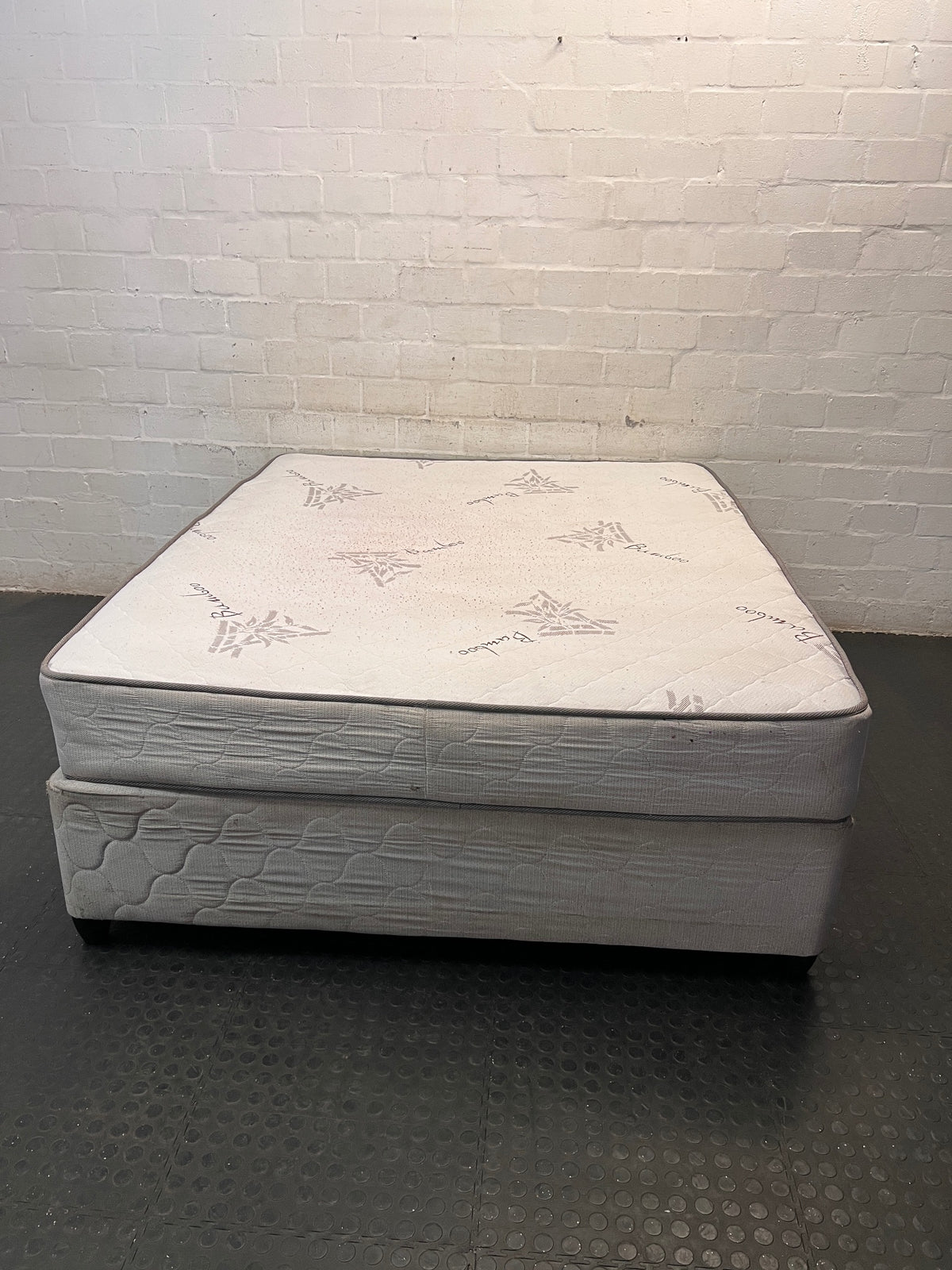Durapedic Queen Base Set in Grey — Good Working Order – back view