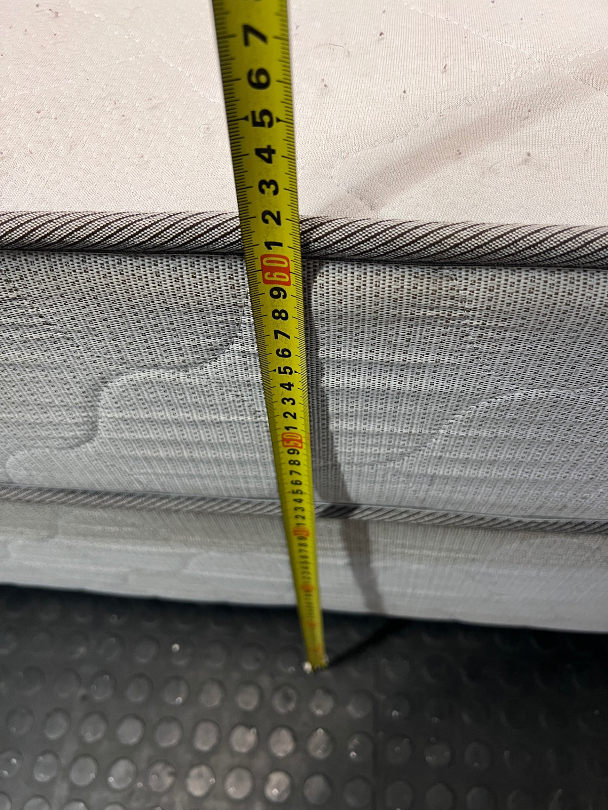 Durapedic Queen Base Set in Grey — Good Working Order – height measurement