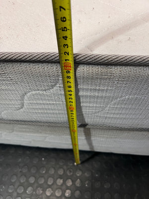 Durapedic Queen Base Set in Grey — Good Working Order – height measurement