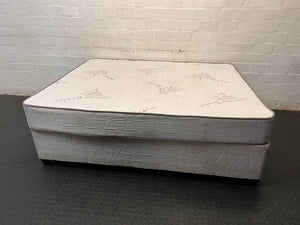 Durapedic Queen Base Set in Grey — Good Working Order – side view