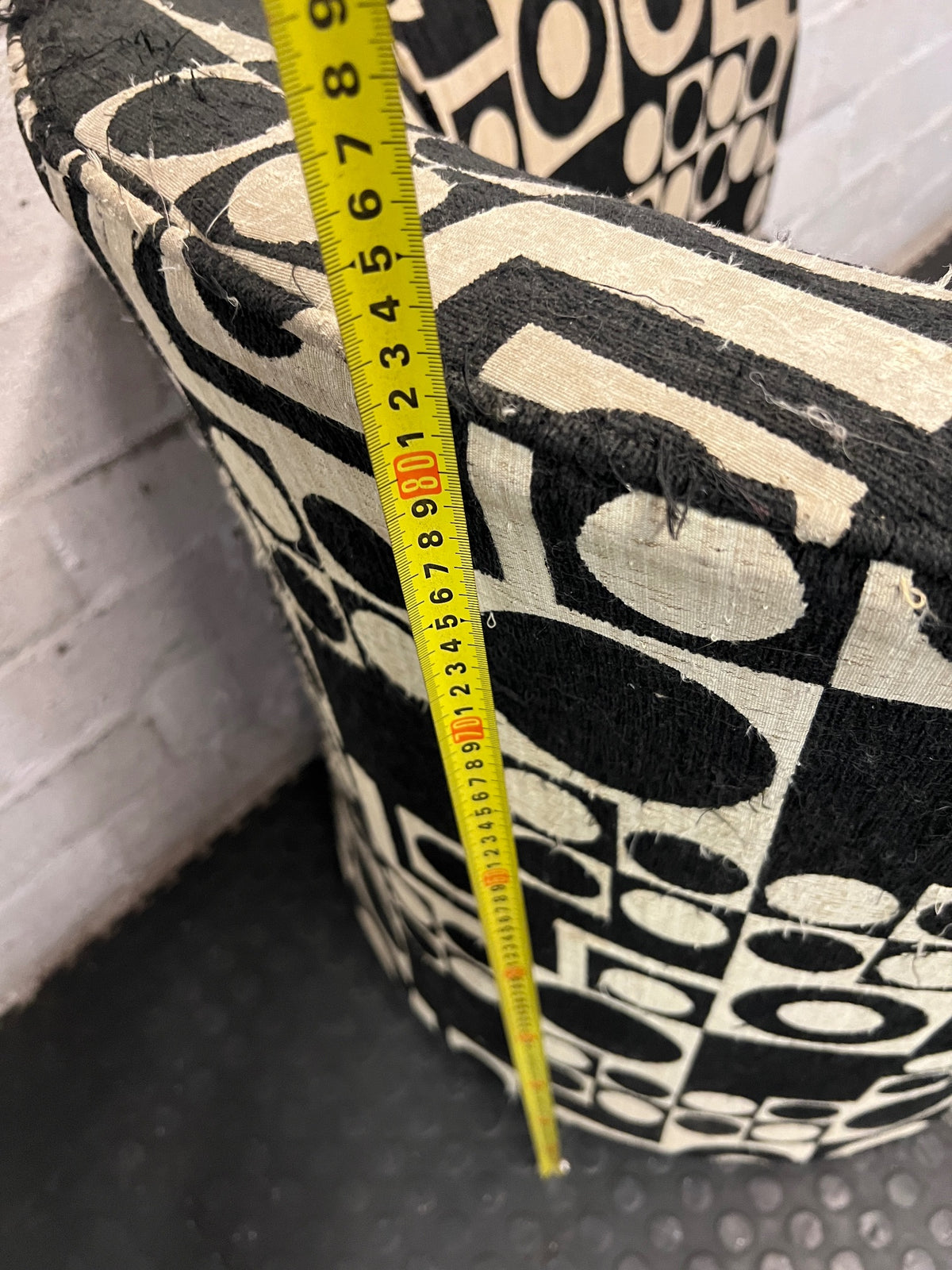 Geometric Pattern Tub Chair with Wooden Feet – height measurement